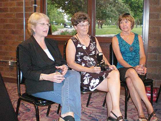 Jean Kinnaman, Nona Clawson, Becky Leff